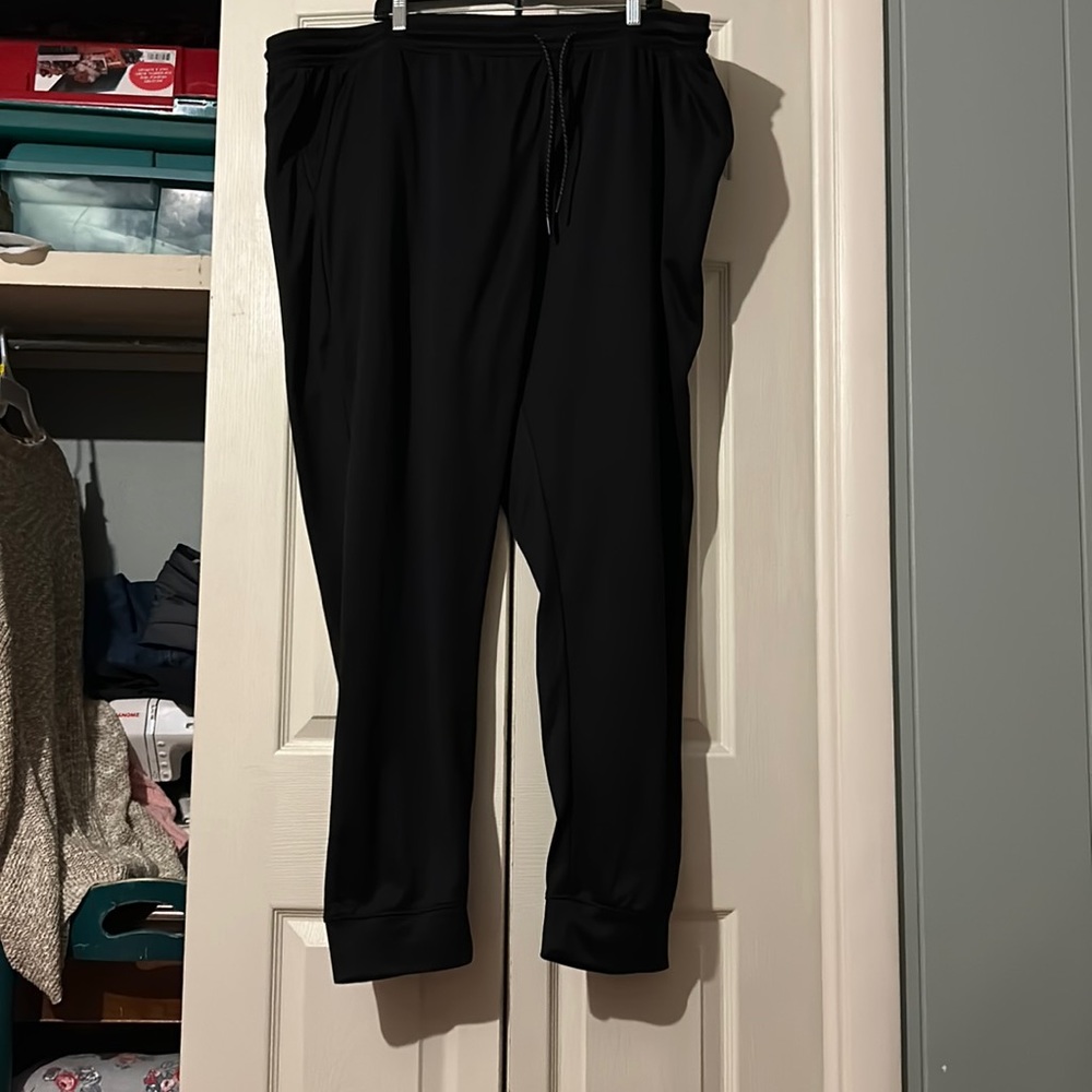 Zelo black sweatpants